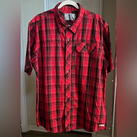 Realtree Red and Black Plaid Men's Shirt - Picture 1 of 4